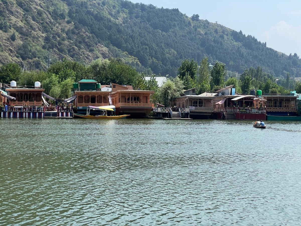 Aristotle Group Of Houseboats & Transportation Hotel Srinagar  Exterior photo